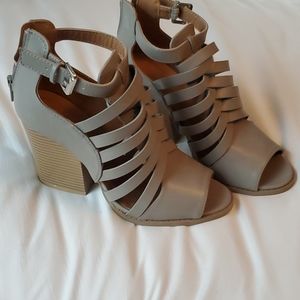 NWOT Charlotte Russe High Heeled Sandal Size 8